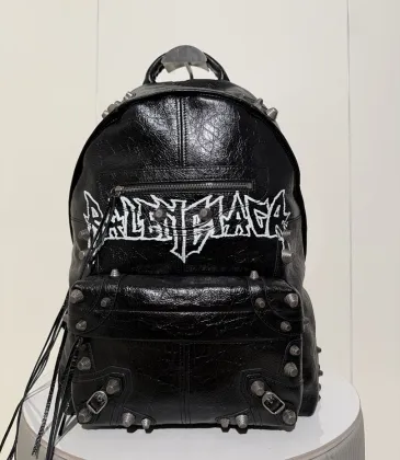 Balenciaga 188024 Le Cagole Backpack in Cracked Lambskin Size 35x46x18CM #A62924