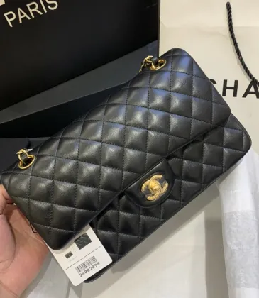 Chanel Women's cross-body bag in black Top grade version lambskin classic flap top quality #999925121 Chanel Women's cross-body bag in black Top grade version lambskin classic flap top quality #999925121
