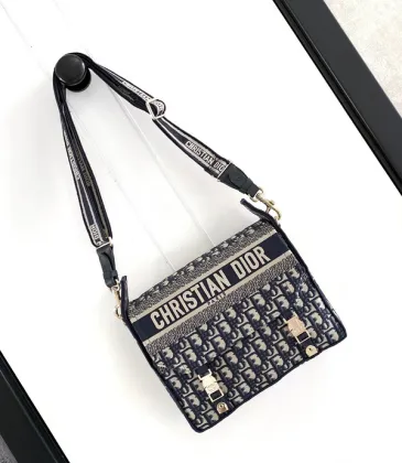 Chic Christian D-ior Crossbody Bag With Signature Oblique Pattern And Branded Strap #A50085