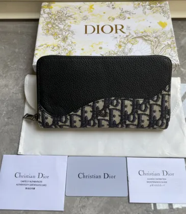 Elegant D-ior Long Wallet with Signature Patterns and Premium Leather Craftsmanship #A50106