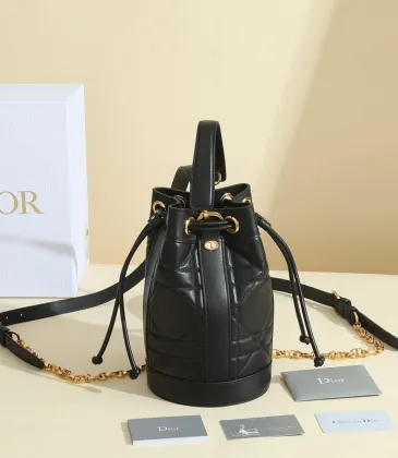 D-ior Bucket Bag in Black Quilted Leather With Gold Hardware for Sophisticated Style #A50087