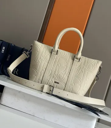 Elegant D-ior Embossed Leather Tote Bag With Versatile Straps For Timeless FashionFashion Looks #A50086