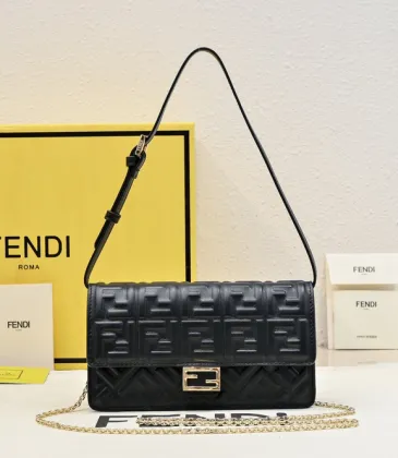 Chic Black Fendi Crossbody Bag With Embossed FF Motif And Chain Strap For Timeless Style size:21×5×11cm #A54311 Chic Black Fendi Crossbody Bag With Embossed FF Motif And Chain Strap For Timeless Style size:21×5×11cm #A54311