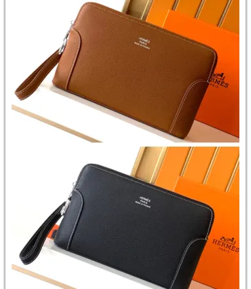 Hermès Leather Zip - Around Wristlet Clutches In Brown And Black With Branded Detailing #A50707 Hermès Leather Zip - Around Wristlet Clutches In Brown And Black With Branded Detailing #A50707