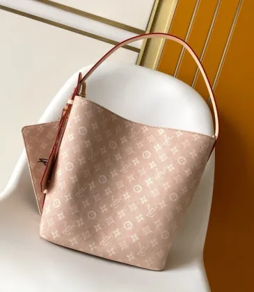 Louis Vuitton Handbags Travels With M25727 #A57530 Louis Vuitton Handbags Travels With M25727 #A57530