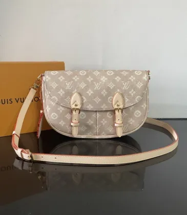 LV Shoulder Bags Travels With Grace Coddington #A56010 LV Shoulder Bags Travels With Grace Coddington #A56010