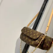 Louis Vuitton Wallet on Chain #A63652