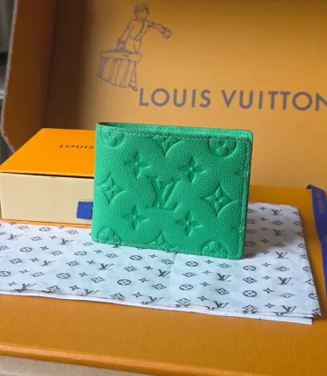 Louis Vuitton M25998 Green Short Wallet - Authentic Original Design #A59493
