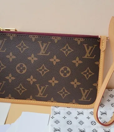 Louis Vuitton M46203 Original Version CARRYALL Small Monogram Pouch (Single Color) #A59480