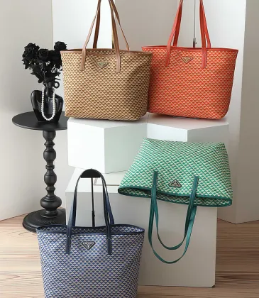 Prada Woven Tote Bags in Vibrant Color Selection for Fashion - Forward Looks size:33×29×14cm #A53927