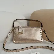 Valentino Garavani Rockstud Metallic Leather Crossbody Bag 19×13×7cm #A65015