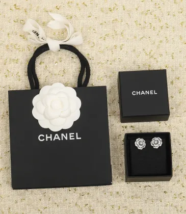Chanel necklaces #A65410