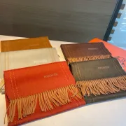 D-ior Soft and warm Wool scarf #A44257