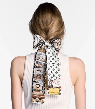 HERMES Scarf #A64722 HERMES Scarf #A64722