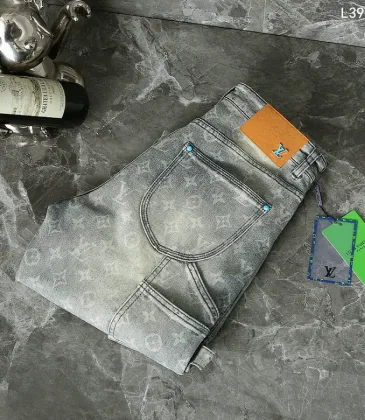 Louis Vuitton Jeans for MEN #A60601