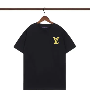 Louis Vuitton T-Shirts for AAAA Louis Vuitton T-Shirts Black/White #A47629 Louis Vuitton T-Shirts for AAAA Louis Vuitton T-Shirts Black/White #A47629