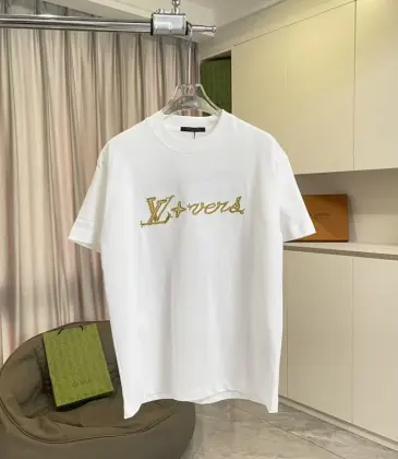 Louis Vuitton T-Shirts for AAAA Louis Vuitton T-Shirts Black/White #A54526 Louis Vuitton T-Shirts for AAAA Louis Vuitton T-Shirts Black/White #A54526