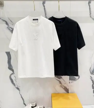 Louis Vuitton T-Shirts for AAAA Louis Vuitton T-Shirts Pure black Pure white #A46765 Louis Vuitton T-Shirts for AAAA Louis Vuitton T-Shirts Pure black Pure white #A46765