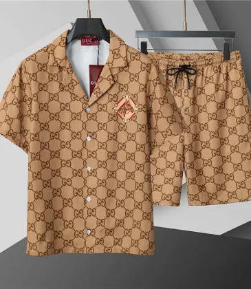 Gucci Tracksuits for Gucci short tracksuits for men #A60756