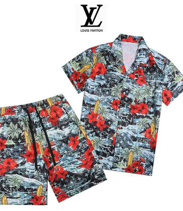 Louis Vuitton tracksuits for Louis Vuitton short tracksuits for men #A60883