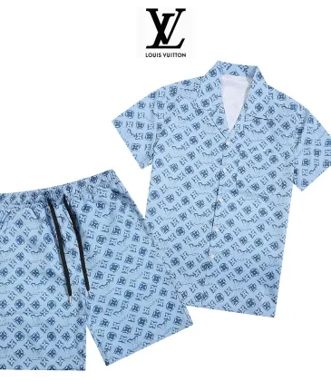 Louis Vuitton tracksuits for Louis Vuitton short tracksuits for men #A60890