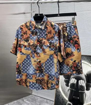 Louis Vuitton tracksuits for Louis Vuitton short tracksuits for men #A61874