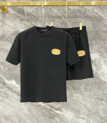 Louis Vuitton tracksuits for Louis Vuitton short tracksuits for men #A64390