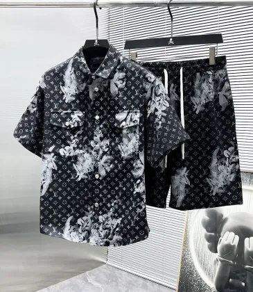 Louis Vuitton tracksuits for Louis Vuitton short tracksuits for men #A64407