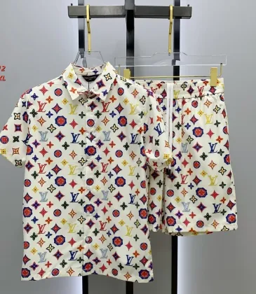 Louis Vuitton tracksuits for Louis Vuitton short tracksuits for men #A65683