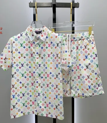 Louis Vuitton tracksuits for Louis Vuitton short tracksuits for men #A65686