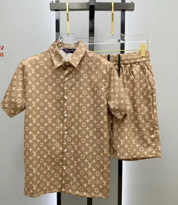 Louis Vuitton tracksuits for Louis Vuitton short tracksuits for men #A65695 Louis Vuitton tracksuits for Louis Vuitton short tracksuits for men #A65695