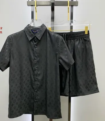 Louis Vuitton tracksuits for Louis Vuitton short tracksuits for men #A65699 Louis Vuitton tracksuits for Louis Vuitton short tracksuits for men #A65699