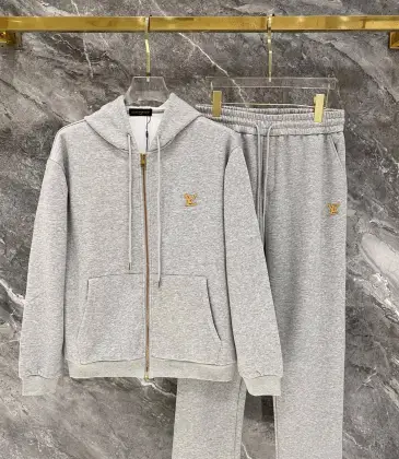 Louis Vuitton tracksuits for Men long tracksuits #B68653