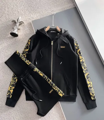 versace Tracksuits for Men's long tracksuits #B68749