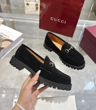 Gucci Shoes for Women Gucci Sneakers #B68657